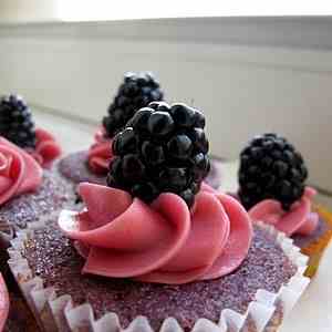 Blackberry Cupcakes