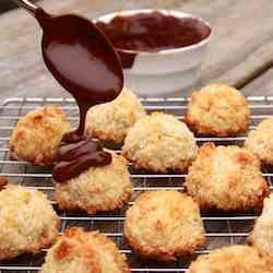 Simplest Coconut Macaroons