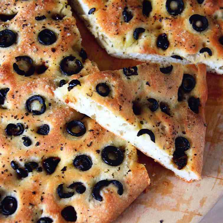 Olive and Sundried Tomato Focaccia