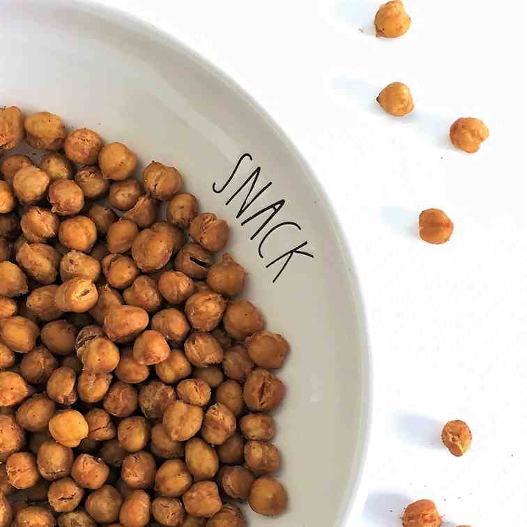 Smoky Crunchy Roasted Chickpeas