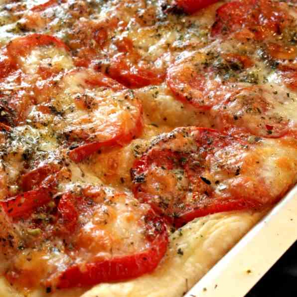 tomato Mozzarella Pie