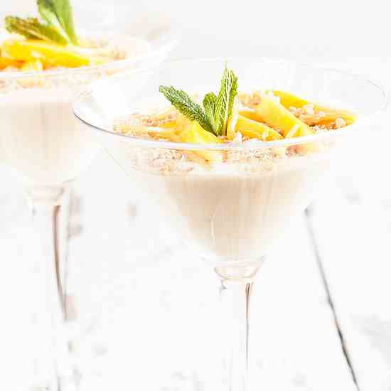 Creamy ginger mango dessert