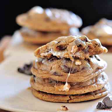 Gooey Smores Stuffed Cookies