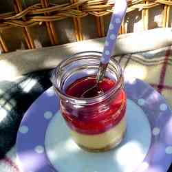 Cheesecake in jars