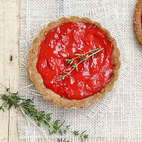 Whipped Strawberry Curd Cream Tartlets wit