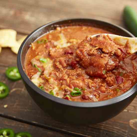 SPICY CHILI WITH BACON