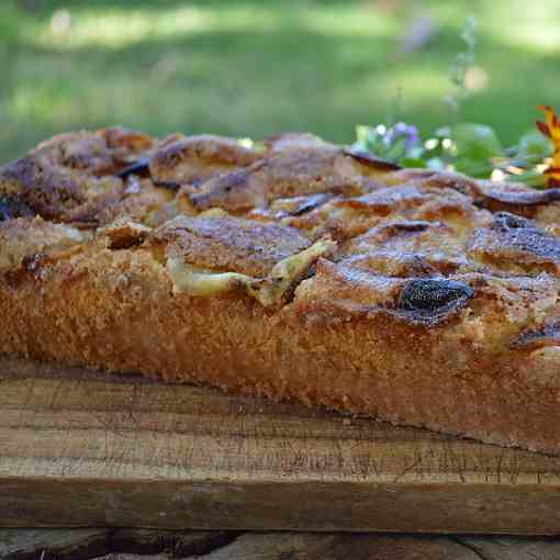 Apple and cinnamon cake