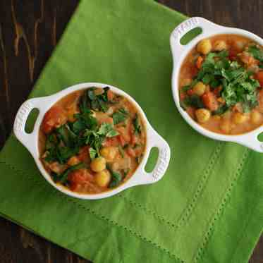 Indian Spiced Chickpeas with Spinach