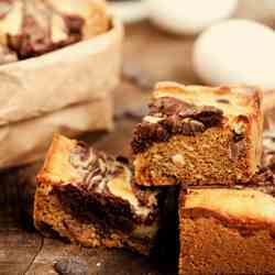 Cookie Brownie Bar Thing with Cream Cheese