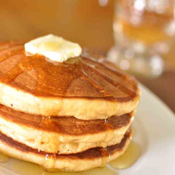 Whole Wheat Buttermilk Pancakes