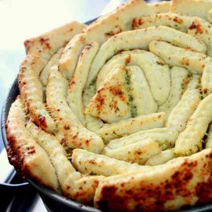 Garlic Bread Rosette