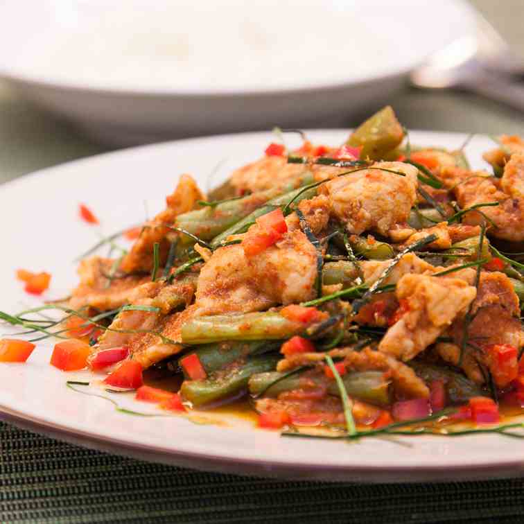 Prik Khing Thai Stir Fried Curried Pork