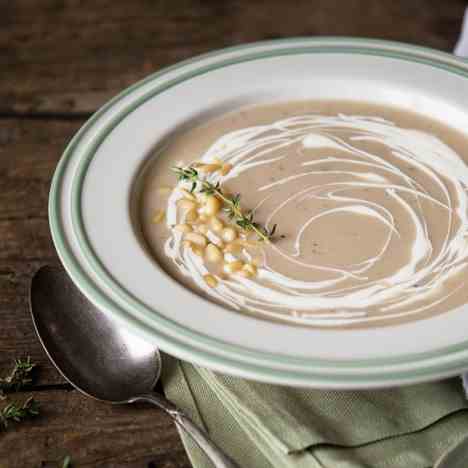 Creamy chestnut soup
