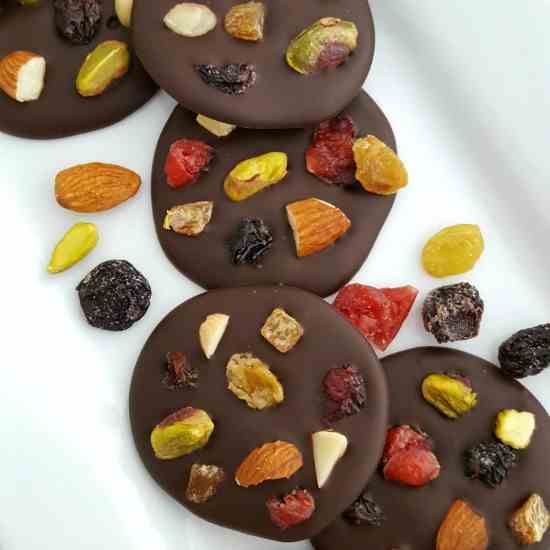 Dark Chocolate Superfood Bites