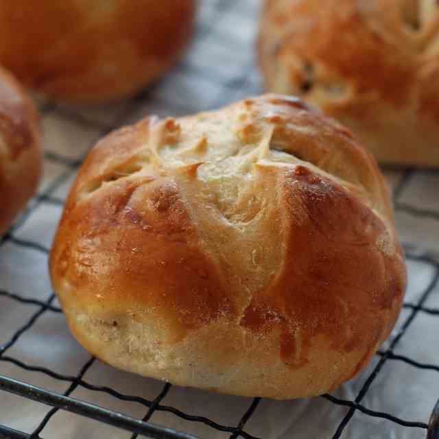 Hot Cross Buns