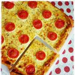 Pie with ricotta cheese and tomatoes