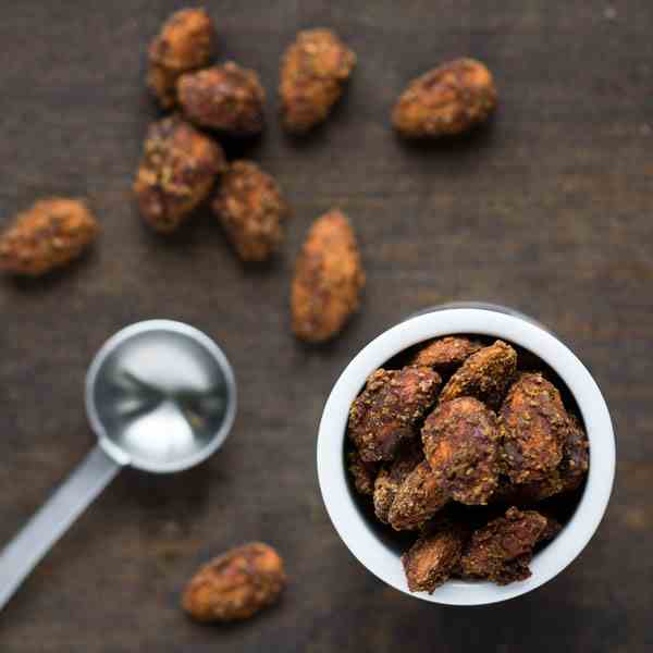 pumpkin spice glazed almonds