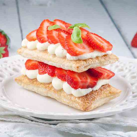 Strawberry mille-feuille