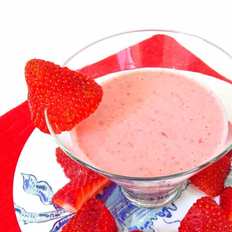 Easy 2 Ingredient Strawberry Yogurt Sauce