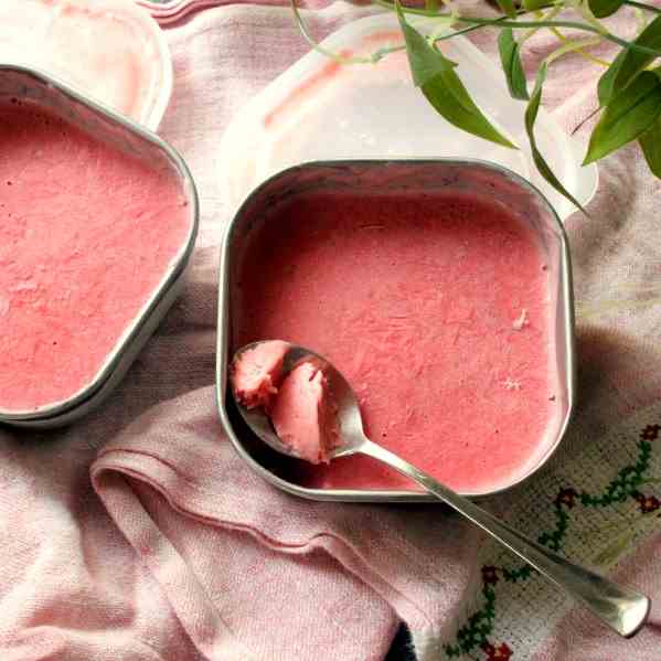 Strawberry ice-cream