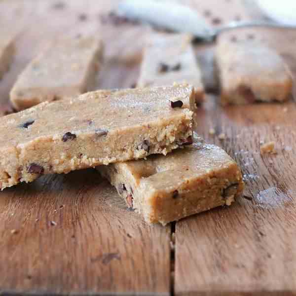 Paleo Cookie Dough Protein Bars