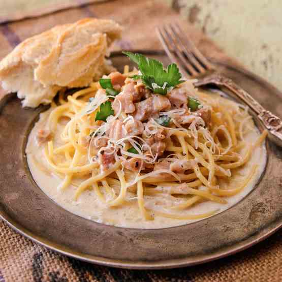 Pasta with White Clam Sauce