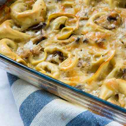 Mushroom tortellini pie