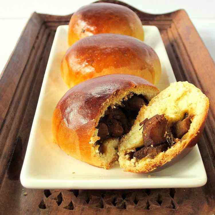 Char Siu Pau; Cantonese BBQ Pork