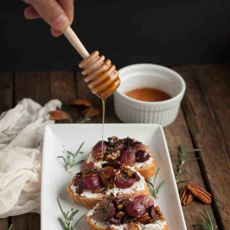 Crostini with Roasted Grapes