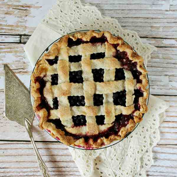 Classic Blueberry Pie