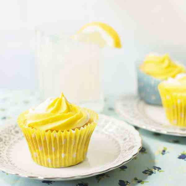 Lemonade Cupcakes