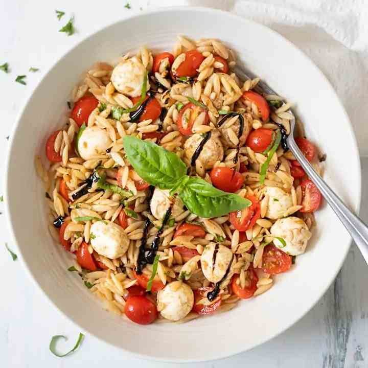 Caprese Orzo Salad 