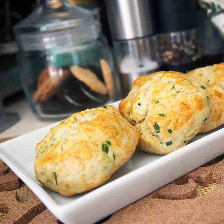 Goat cheese and mascarpone scones