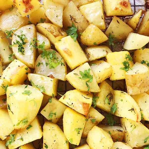 Easy Crispy Roasted Potatoes