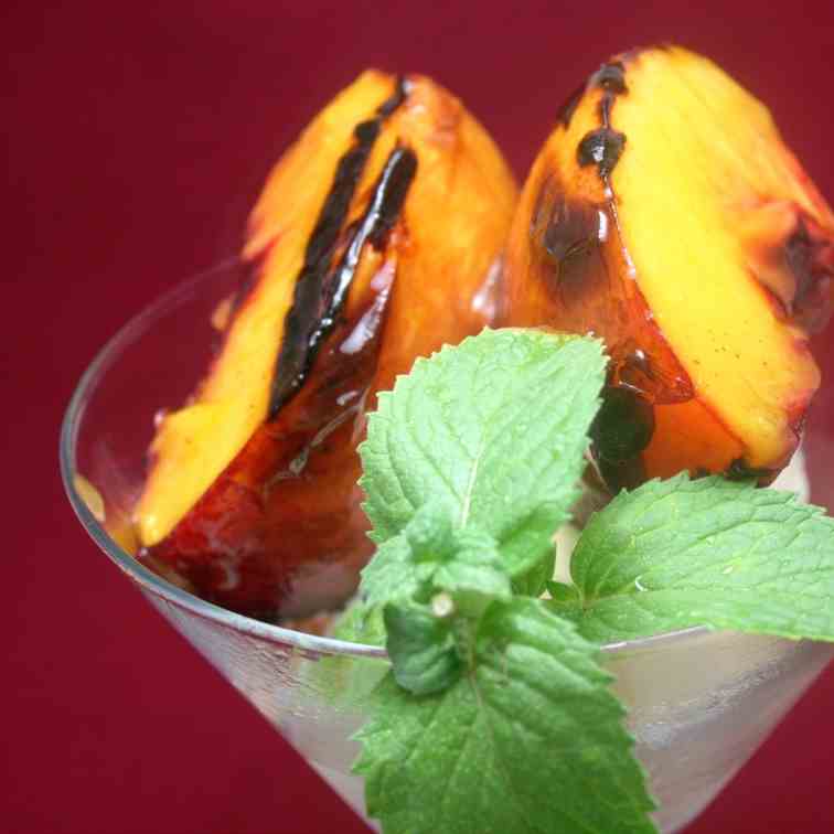 Grilled Peaches With Rum Sauce