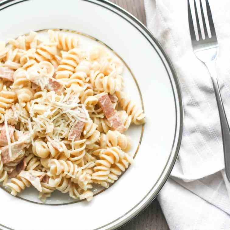 Creamy Pasta with Turkey Bacon