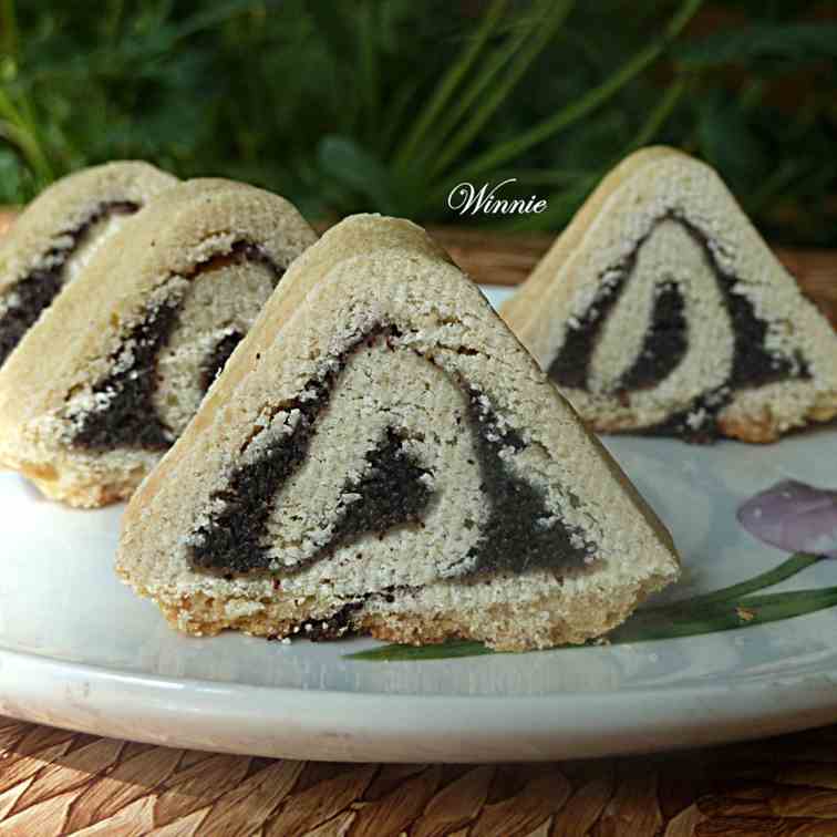 Triangular Roulade