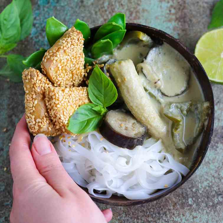 Vegan Thai Green Curry with Crispy Tofu