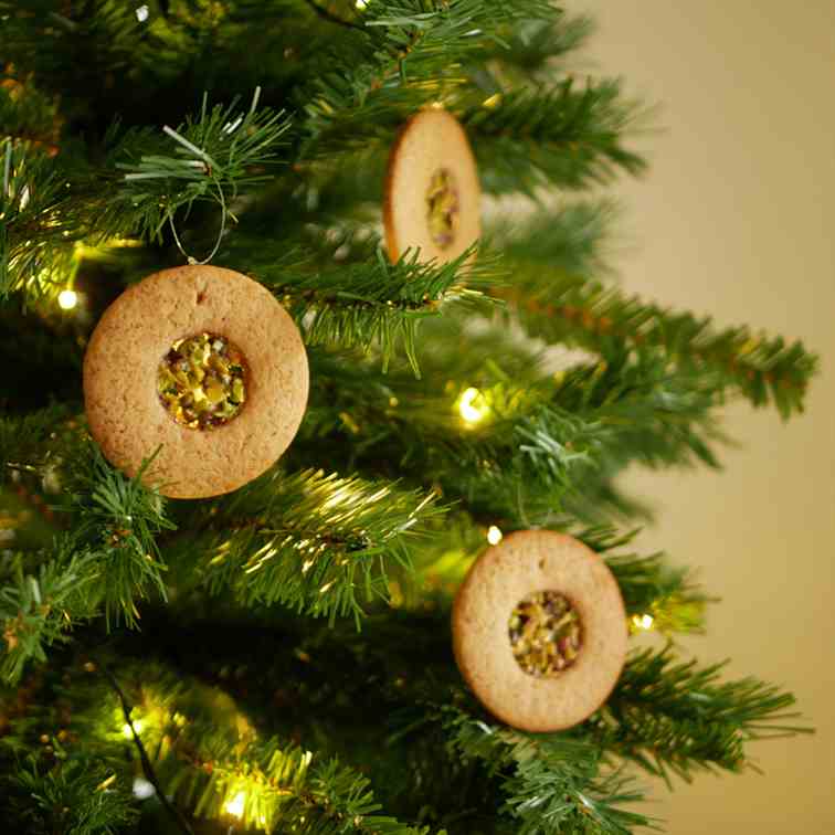 Gingerbread Cookies with Pistachio Brittle