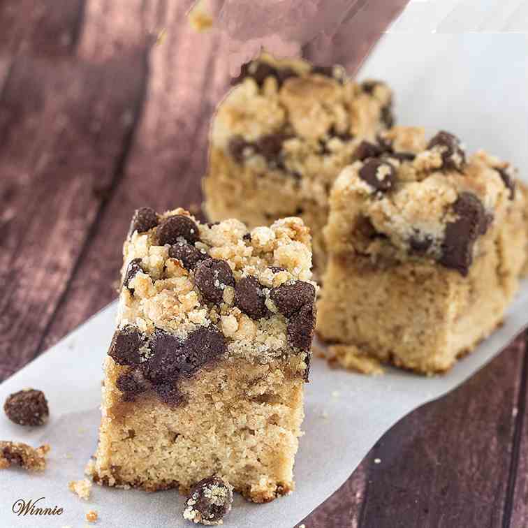 Peanut Butter Chocolate Chip Coffee Cake