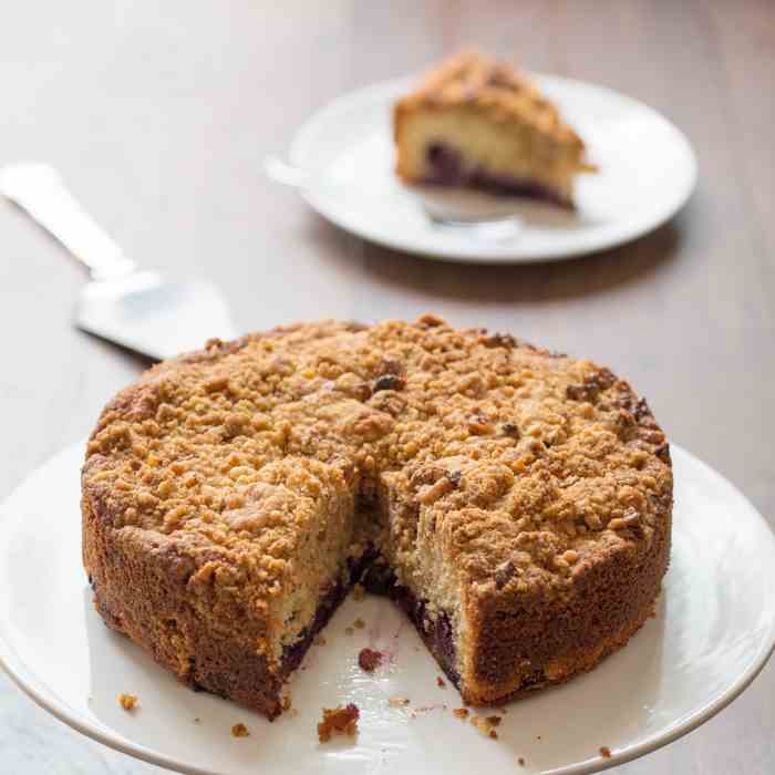 Cherry Crumble Cake