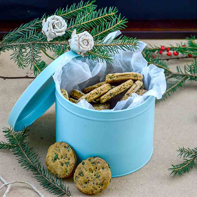 Salty-Sweet Whole Wheat Onion Crackers