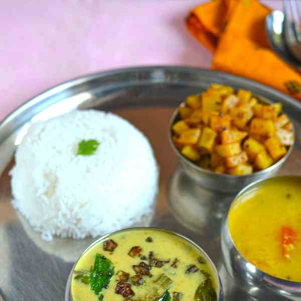 Vendakkai Mor Kuzhambu |Okra Curry