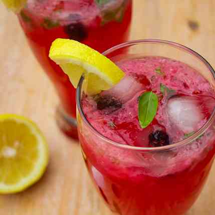 Blackberry Basil Lemonade
