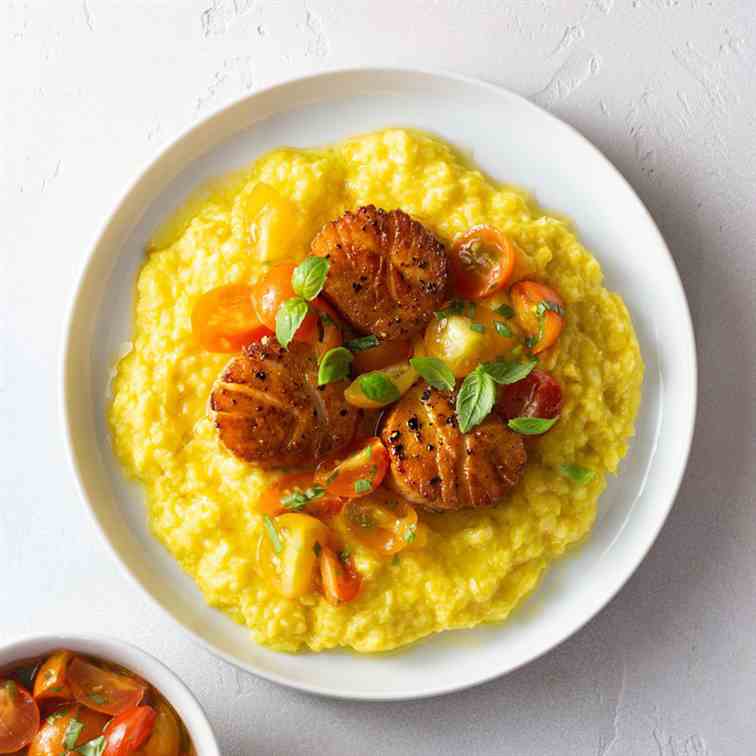 Seared Scallops with Creamed Corn 