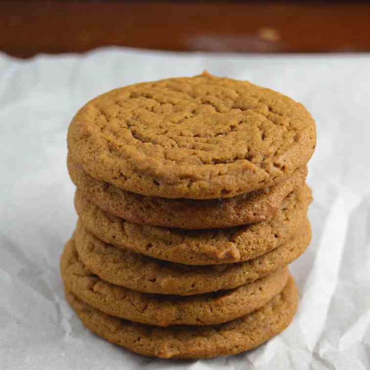 Ginger molasses cookie