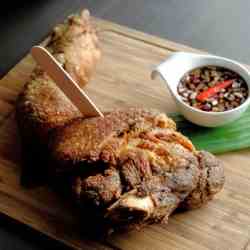 Crispy Pata