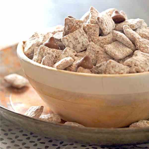 Salted Caramel Puppy Chow