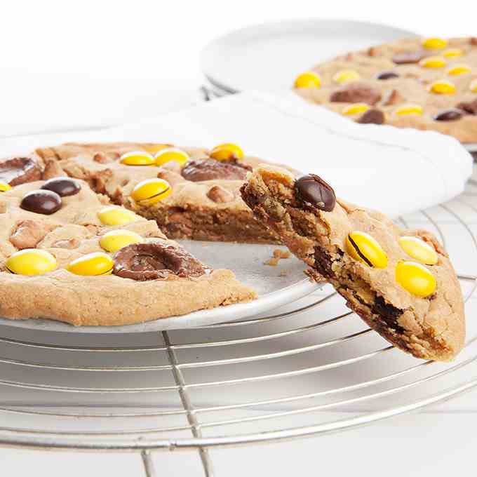 Giant Rolo Caramel M-M Pizza Cookie