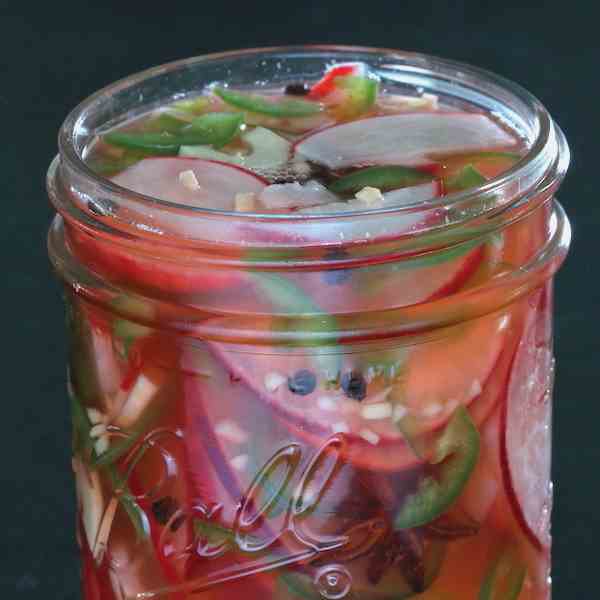 Spicy Pickled Radishes